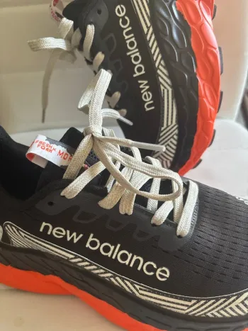 Used New Balance Running Shoes Size 40 bike — image 2 of 6