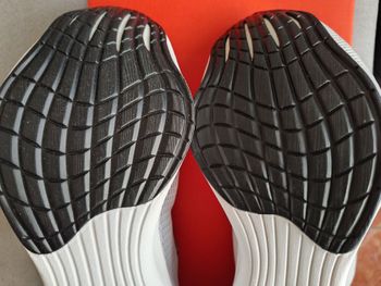 Used Nike ZoomX Vaporfly Next 2 bike — image 4 of 10