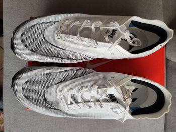 Used Nike ZoomX Vaporfly Next 2 bike — image 7 of 10