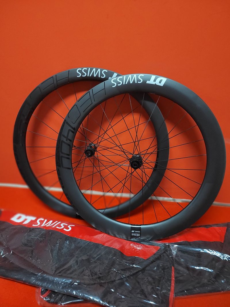 Tweedehands Dt Swiss ARC 1400 DICUT 47/62 Carbon Disc Wheelset 700C 2025 Wheels