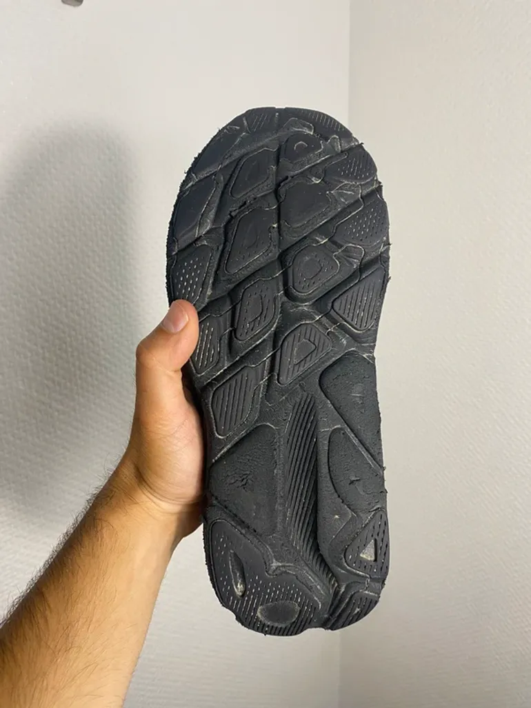 Used Premium Clifton 9 GoreTex bike — image 7 of 14