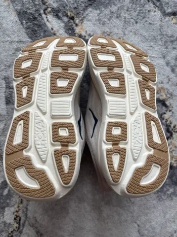 Used Hoka Bondi 9 bike — image 8 of 9