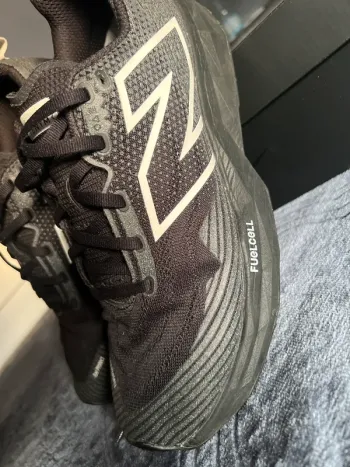 Used New Balance FuelCell Venym bike — image 4 of 6