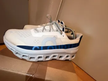 Used On Running Cloudmonster bike