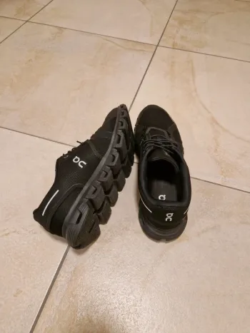 Used On Running Cloud 6 bike — image 4 of 8
