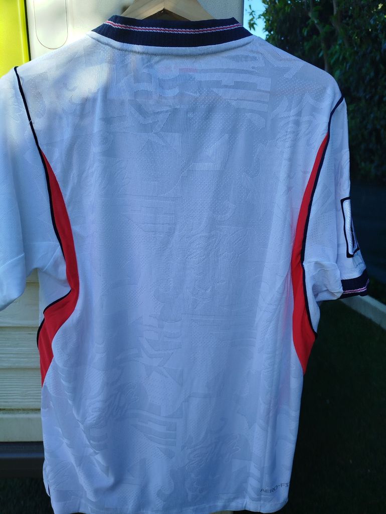 Used Nike Maillot de l'Angleterre 2026 bike — image 2 of 7