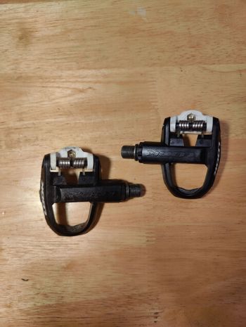 Used Look Keo Classic Pedals bike — image 2 of 2