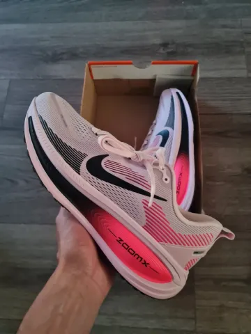 Tweedehands Nike Vomero 18 Running Shoes