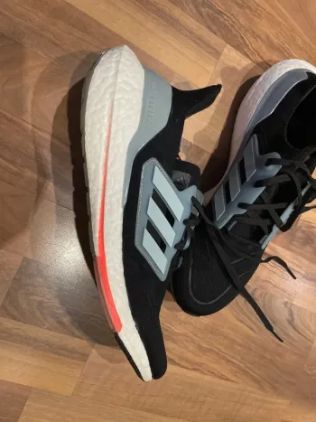 Brugt Adidas Ultra Boost 22 bike — billede 2 af 6