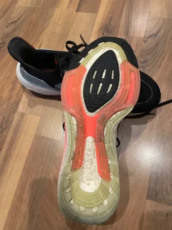 Brugt Adidas Ultra Boost 22 bike — billede 4 af 6