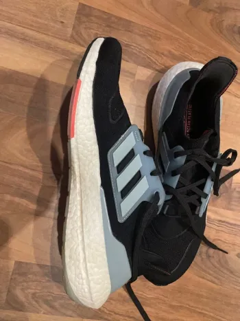Brugt Adidas Ultra Boost 22 bike — billede 3 af 6