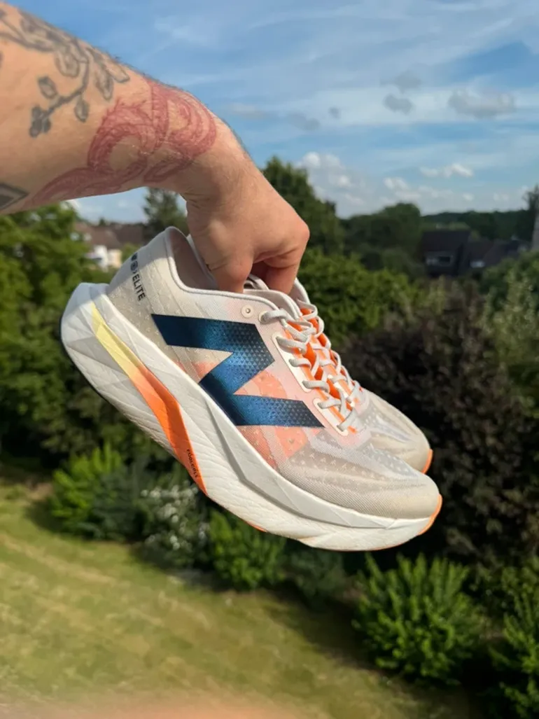 Used New Balance FuelCell SuperComp Elite v4 bike — image 1 of 13