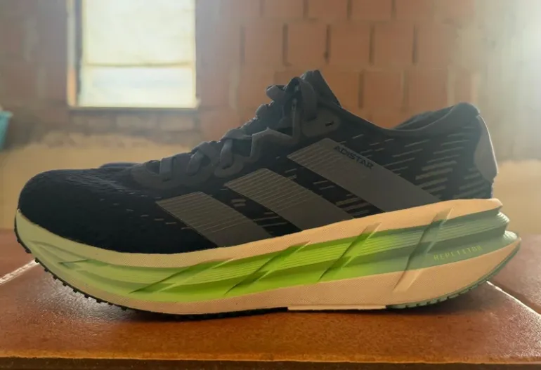 Used Adidas adistar 4 bike — image 1 of 4