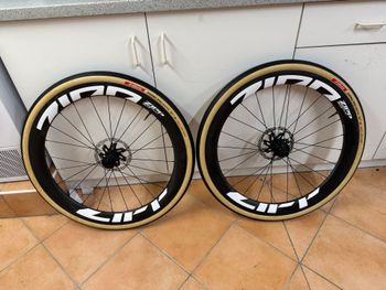 Used Zipp 303 xplr bike — image 2 of 2