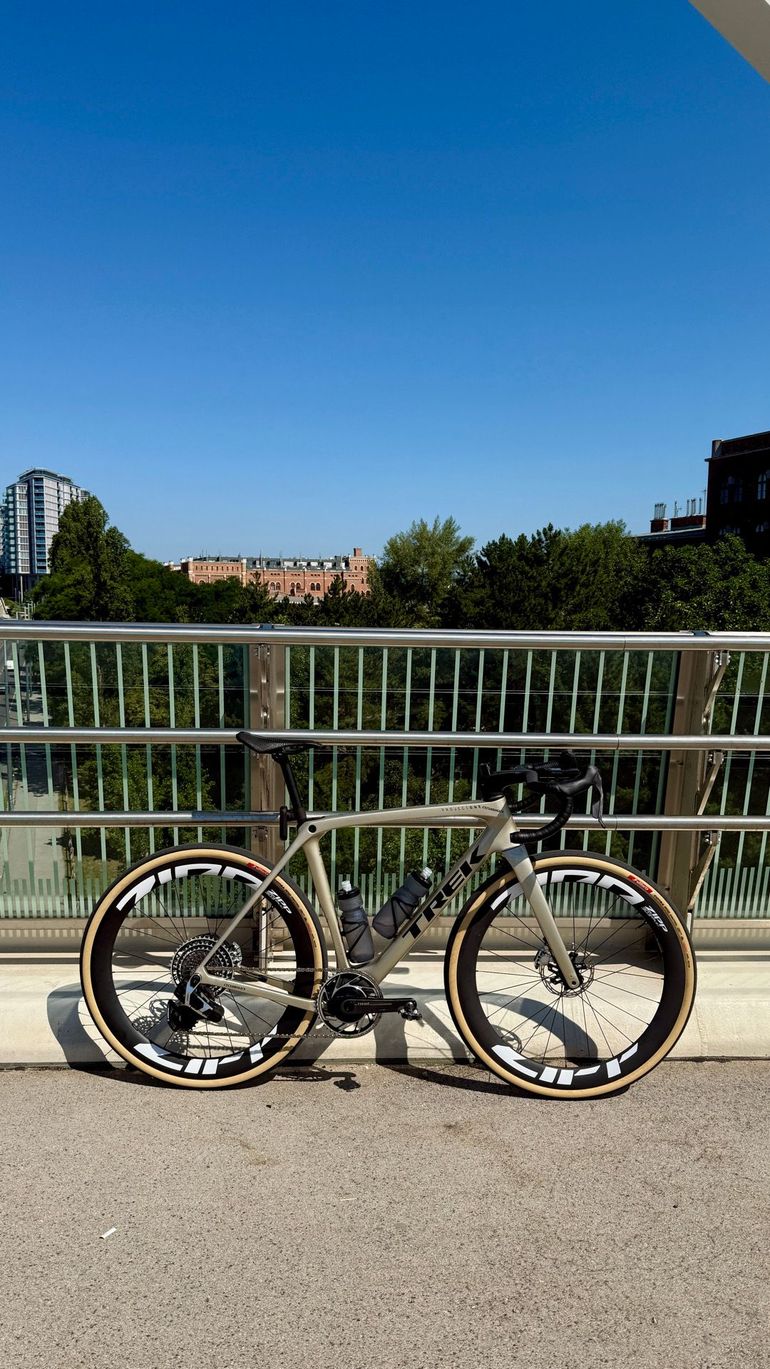 Used Zipp 303 xplr bike — image 1 of 2