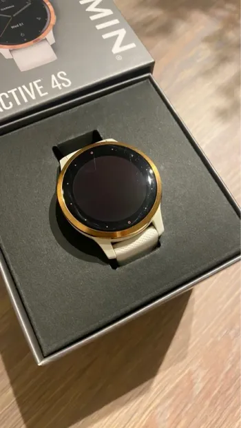 Použité Garmin vivoactive 4s bike — obrázek 2 z 2