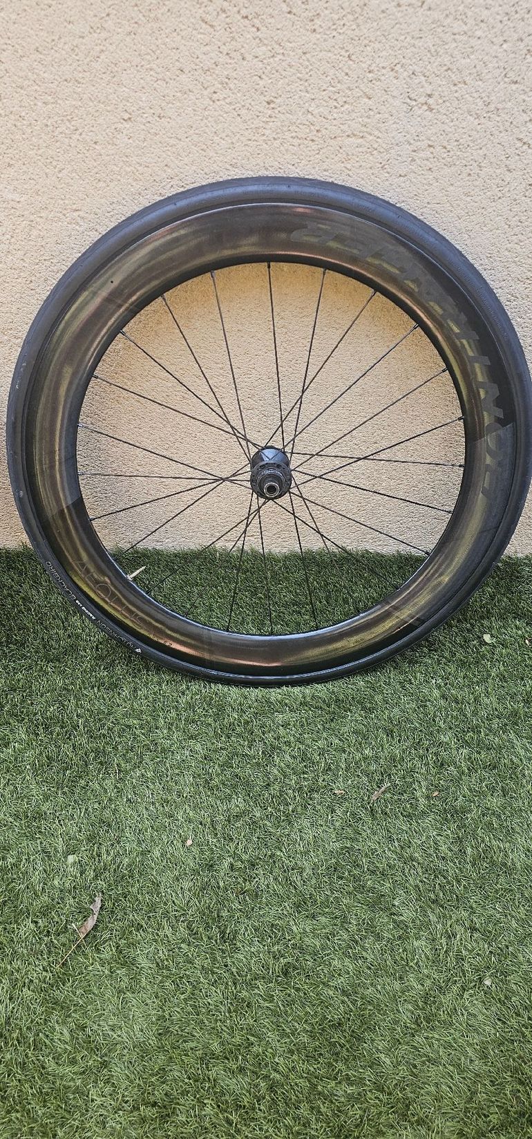 Used Bontrager RSL 62 Disc 2025 bike — image 4 of 4