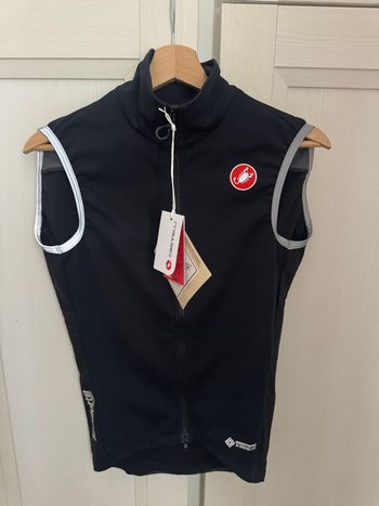 Used Castelli Perfetto Ros 2 Wind Vest bike