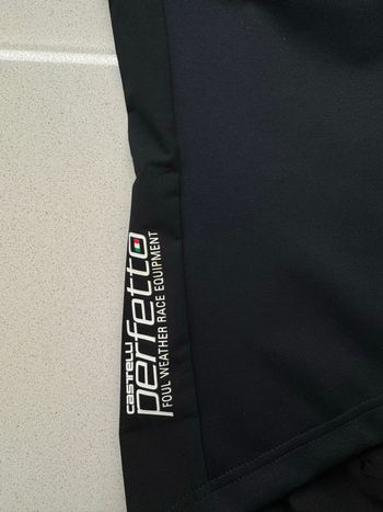 Used Castelli Perfetto Ros 2 Wind Vest bike — image 6 of 7