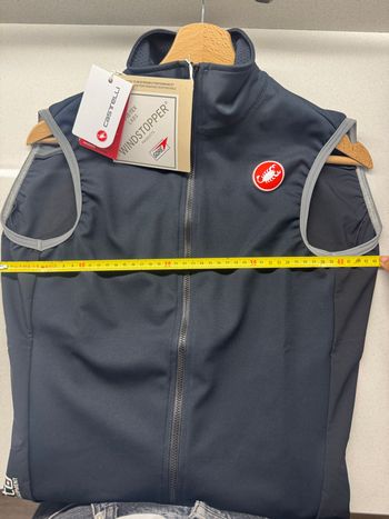 Used Castelli Perfetto Ros 2 Wind Vest bike — image 7 of 7