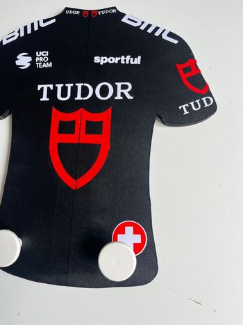Brugt sans marque Porte-Manteau Maillot Tudor Pro Cycling Team 2026 bike — billede 7 af 7