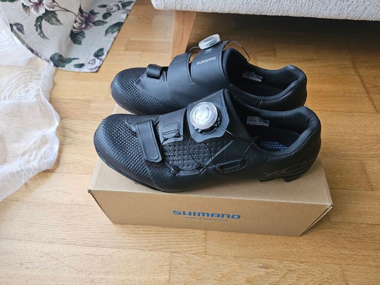 Used Shimano SH-XC502 bike — image 4 of 5