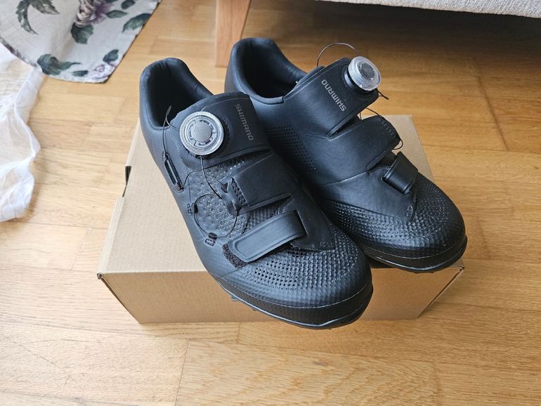 Used Shimano SH-XC502 bike — image 2 of 5