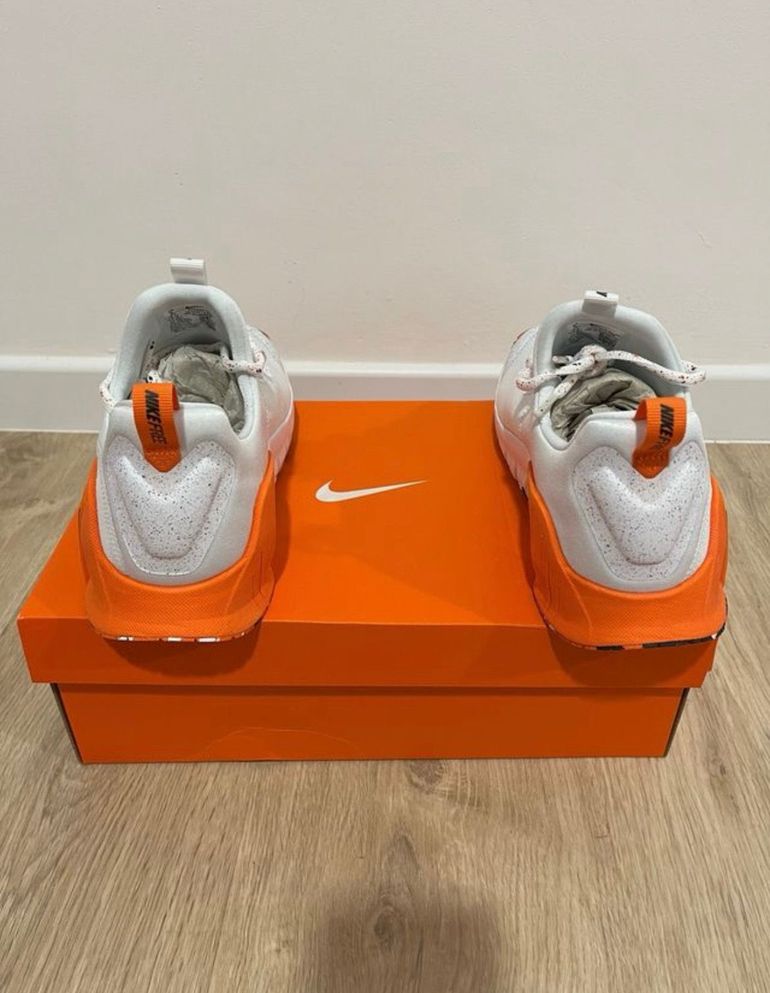 Käytetty Nike Free Metcon 6 White/Safety Orange 2026 bike — kuva 5 / 8
