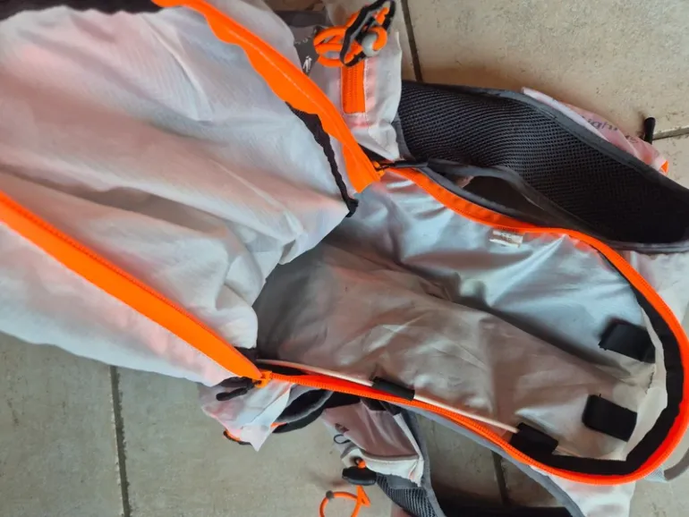 Brugt Zipp Raidlight Ultra Vest Olmo 12L bike — billede 3 af 4