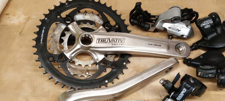 Used Shimano Deore LX Groupset bike — image 2 of 10