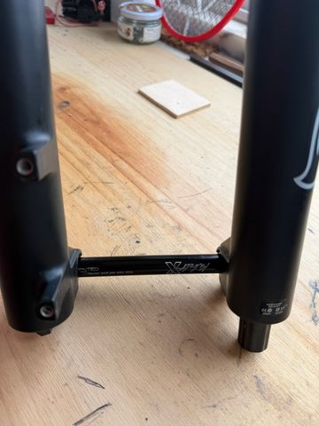 Used Fox 36 Performance Fork 160mm 2025 bike — image 1 of 6