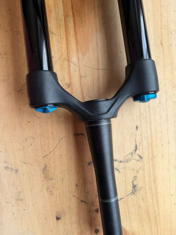 Used Fox 36 Performance Fork 160mm 2025 bike — image 5 of 6