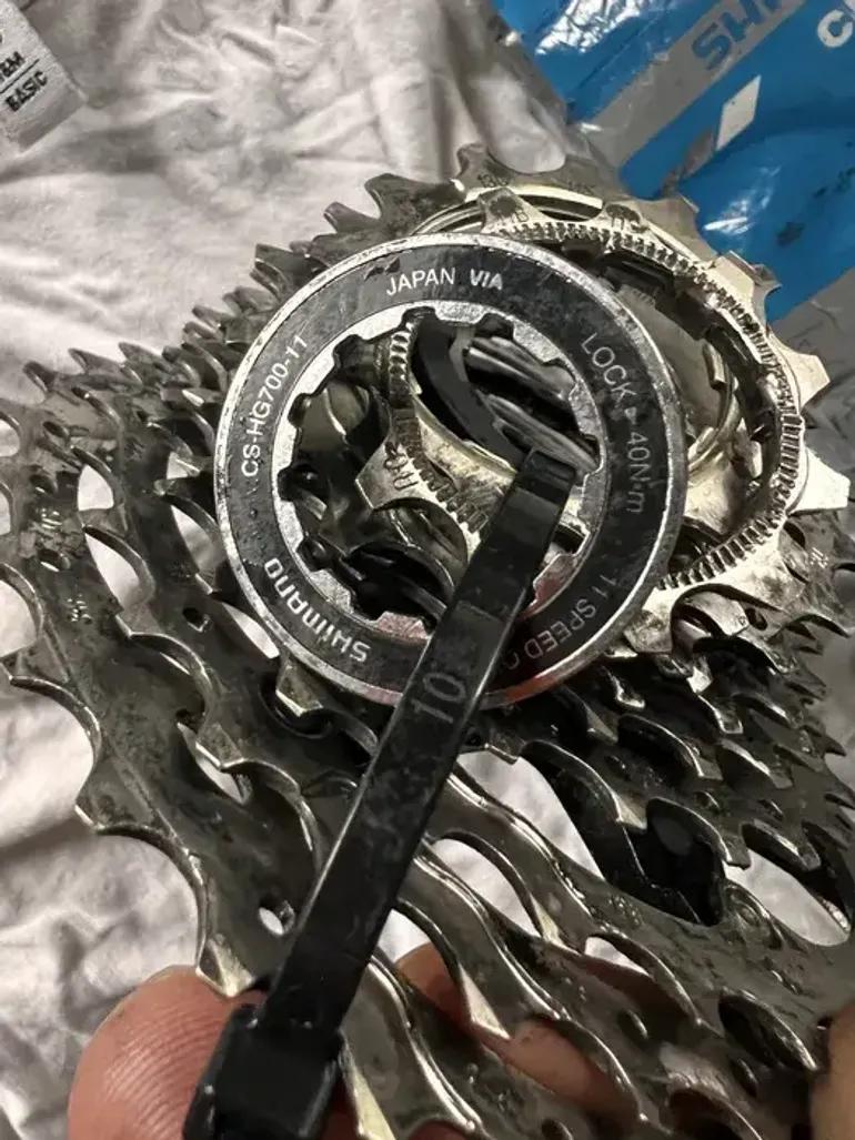 Used Shimano 11-34 CS-R7000 bike — image 2 of 6