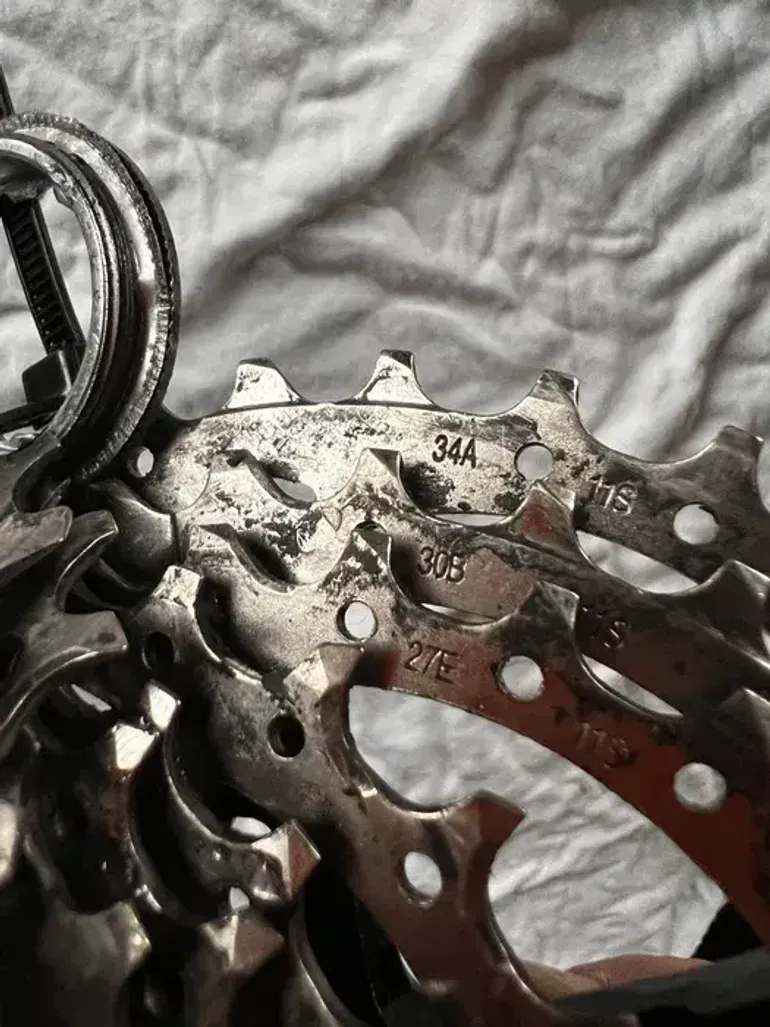 Used Shimano 11-34 CS-R7000 bike — image 3 of 6