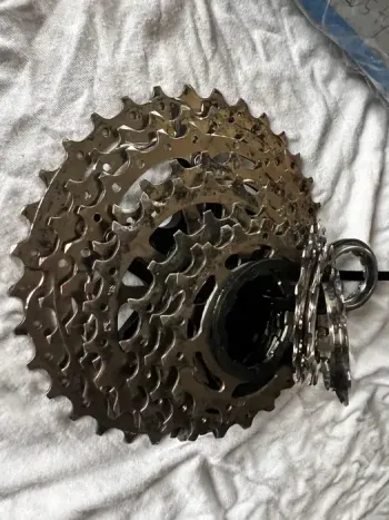 Used Shimano 11-34 CS-R7000 bike — image 5 of 6