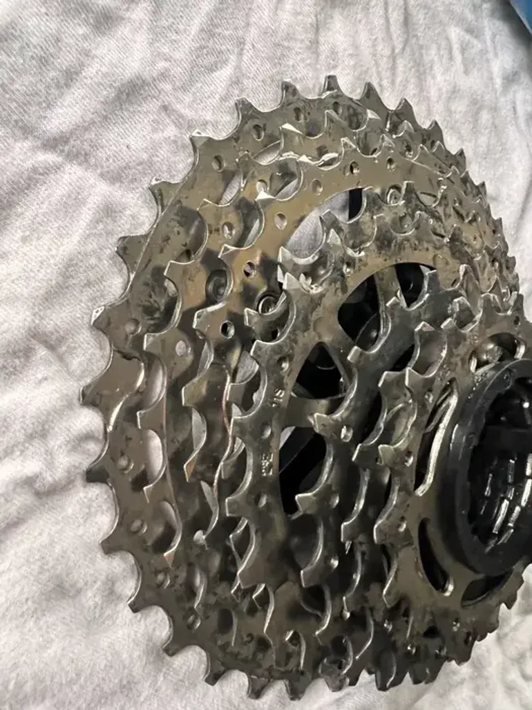 Used Shimano 11-34 CS-R7000 bike — image 1 of 6