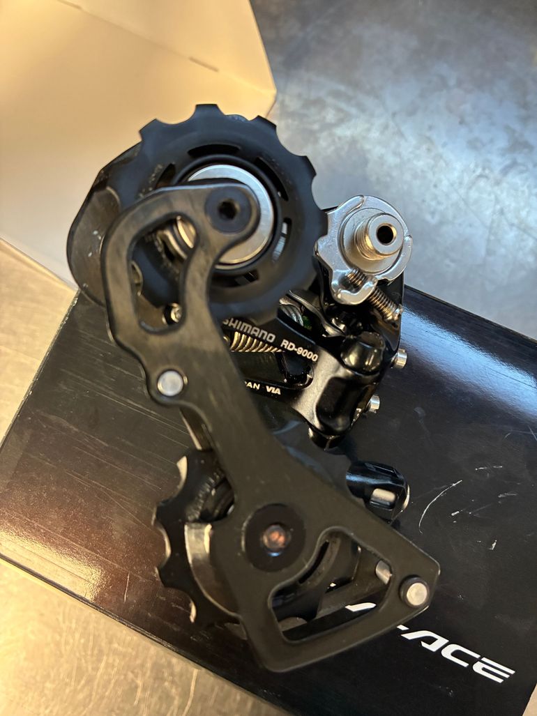 Used Shimano Dura-ace RD-9000-SS 11s 2012 bike — image 4 of 5