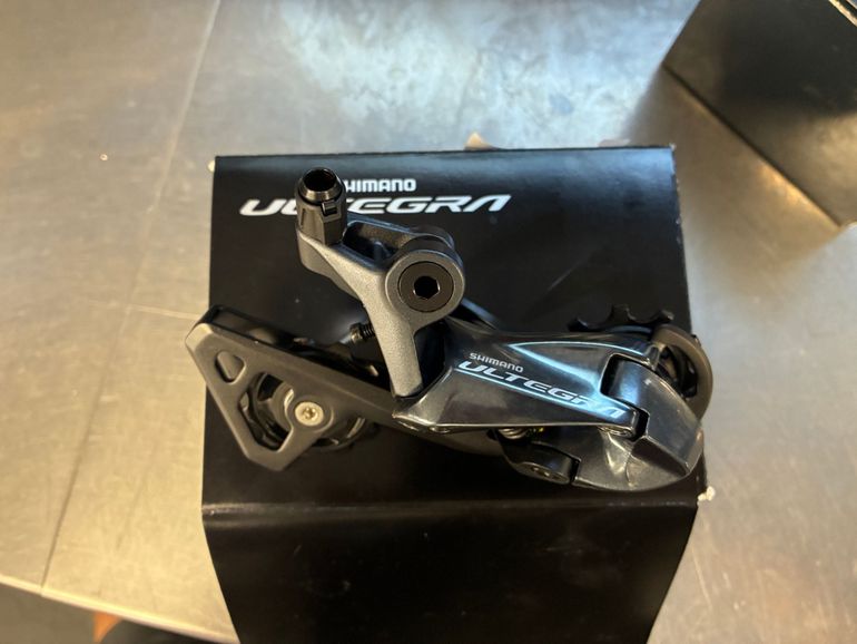 Použité Shimano RD-R8000-GS 11-speed 2020 bike — obrázek 2 z 5
