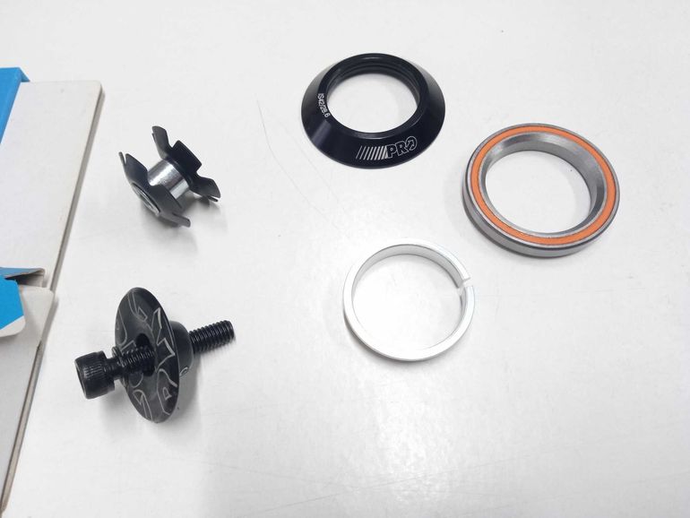 Gebrauchtes Pro bikegear DIRECCIÓN IS42 1-1/8 PRHS0033 + PRHS0054 bike — Bild 2 von 8