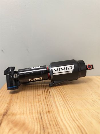 Brugt RockShox Vivid C1 210x55 2025 bike — billede 2 af 6