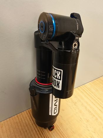 Brugt RockShox Vivid C1 210x55 2025 bike — billede 5 af 6