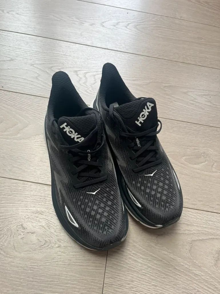 Brugt Hoka Clifton 9 bike — billede 1 af 8