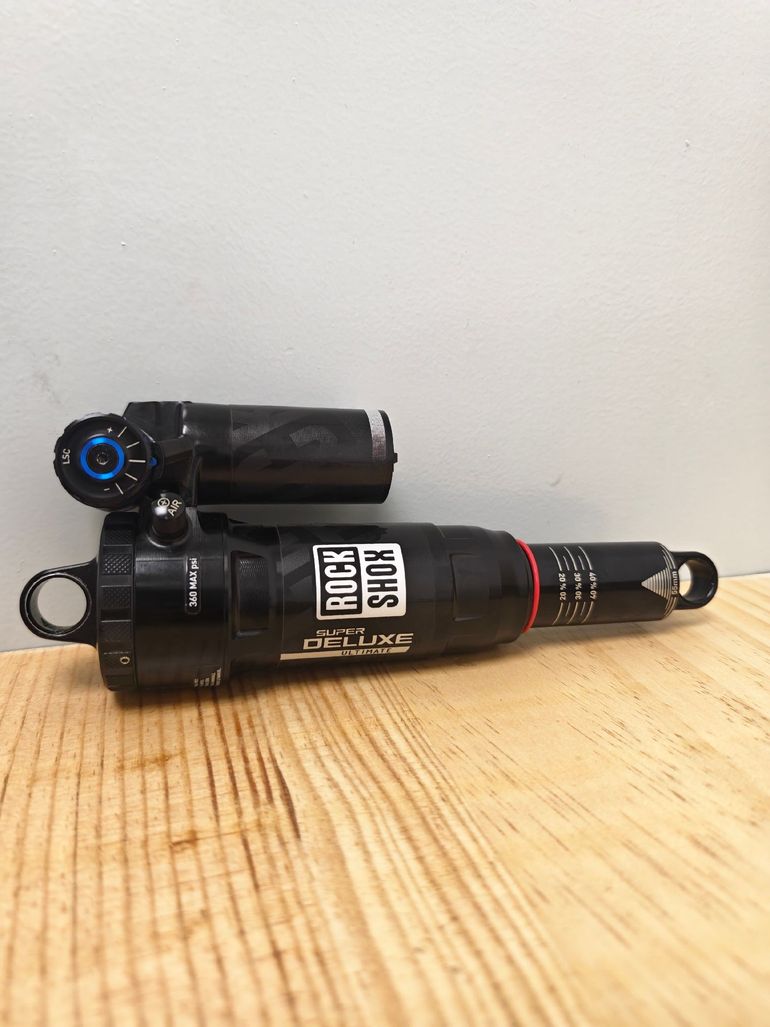 Použité RockShox Super Deluxe Ultimate RC2T 210x55 2025 bike — obrázek 1 z 6
