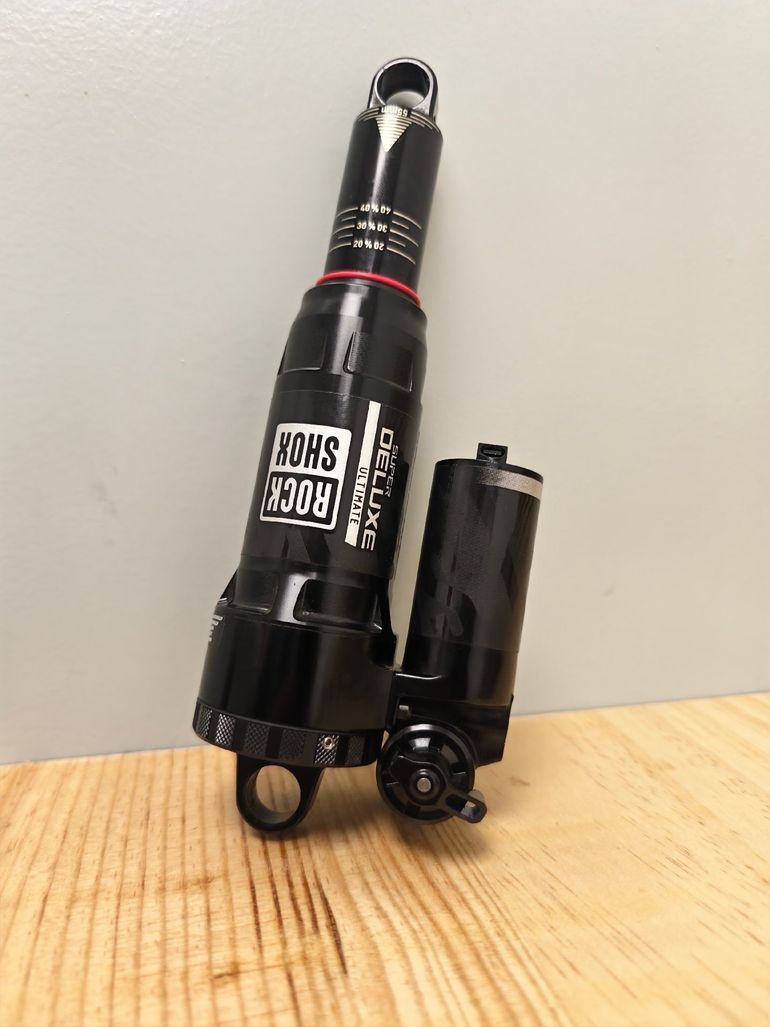 Použité RockShox Super Deluxe Ultimate RC2T 210x55 2025 bike — obrázek 3 z 6