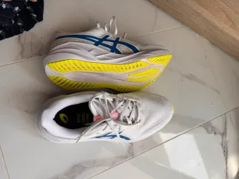 Brugt Asics Novablast 5 bike — billede 6 af 8
