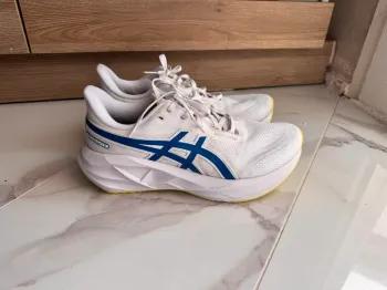 Brugt Asics Novablast 5 bike