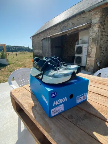Käytetty Hoka Speed Goat 7 bike