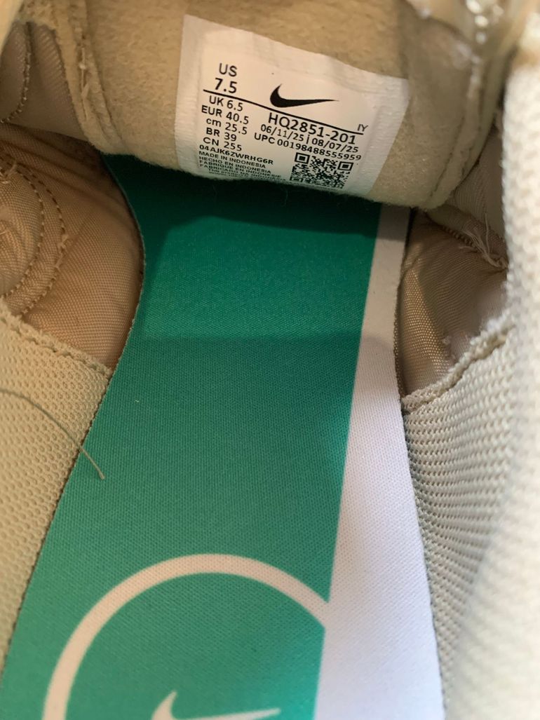 Used Nike Total 90 Shoes Size 40.5 2026 bike — image 4 of 4