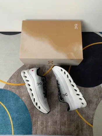 Brugt White Cloudmonster bike — billede 2 af 7