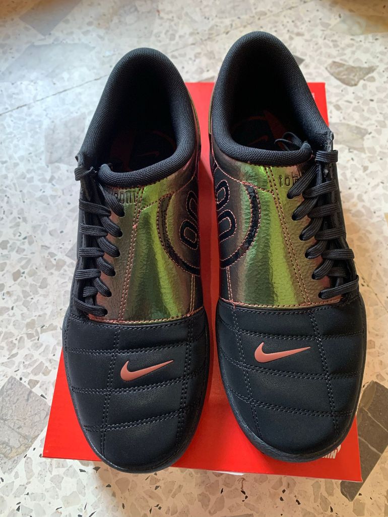 Used Nike Total 90 Size 40, 5 2026 bike — image 1 of 6